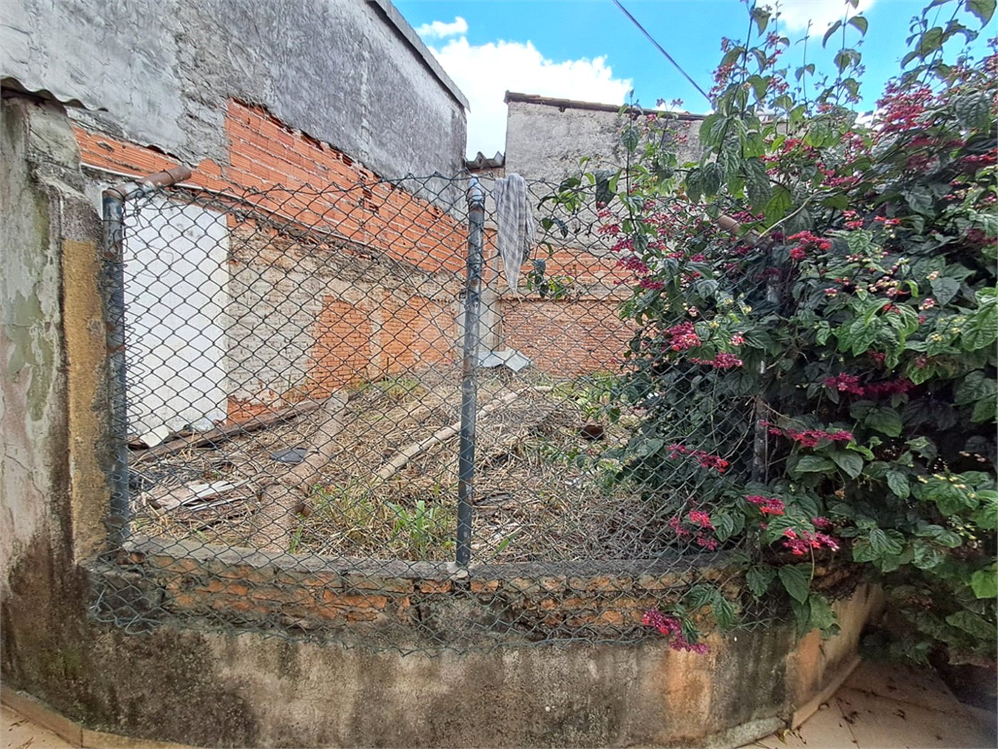 Sobrado à venda com 4 quartos em Parada Inglesa, São Paulo, SP