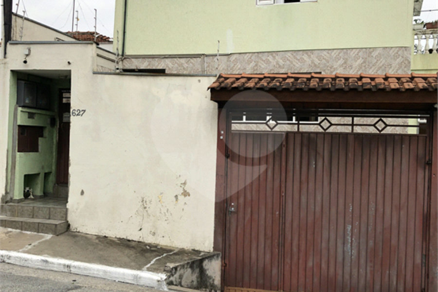 Sobrado à venda com 3 quartos, sendo 1 suíte, em Vila Gustavo, São Paulo, SP