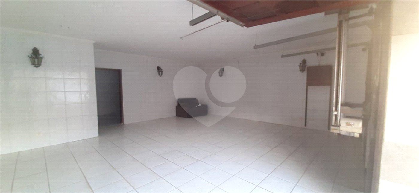 Sobrado à venda com 5 quartos, sendo 1 suíte,  em Vila Rosália, Guarulhos, SP