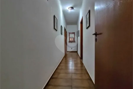 Casa à venda com 3 quartos, sendo 1 suíte, em Parque dos Bandeirantes, Ribeirão Preto, SP
