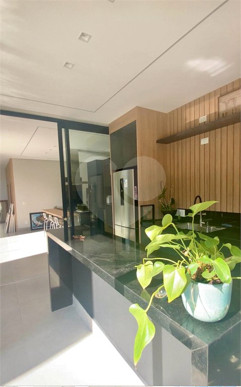 Casa à venda com 3 suítes no condomínio Reserva do Itamaracá, Valinhos - SP