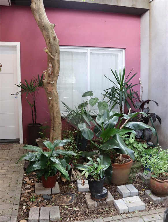 Casa à venda com 6 quartos, sendo 4 suítes, em Bosque da Saúde, São Paulo, SP