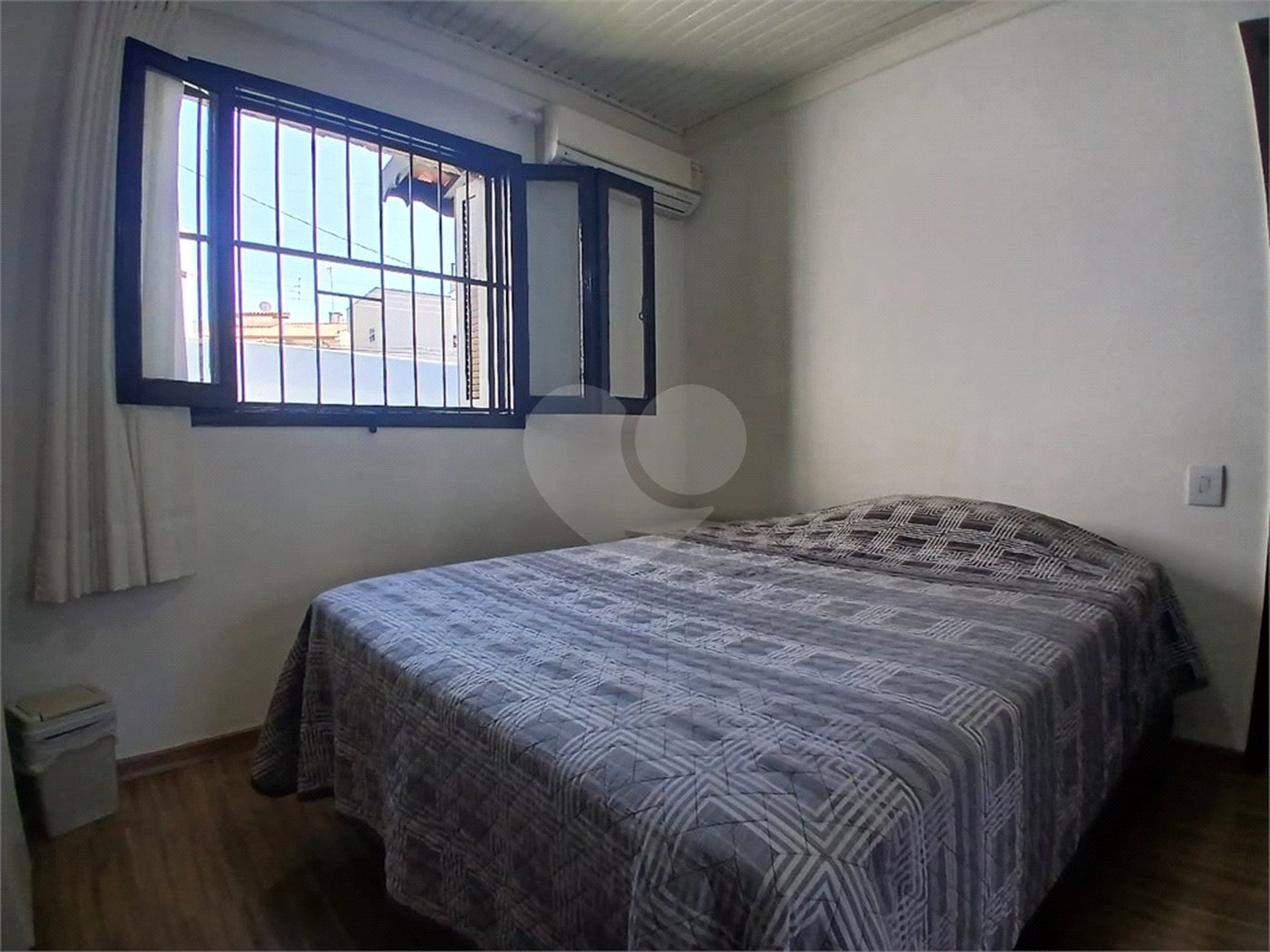 Casa à venda com 3 quartos, sendo 1 suíte,  em Recreio Maristela, Atibaia, SP