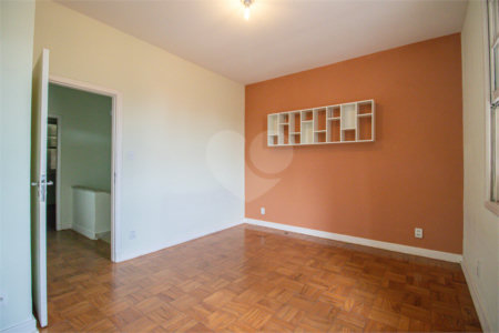 Sobrado à venda com 2 quartos, sendo 1 suíte, em Jardim Petrópolis, São Paulo, SP