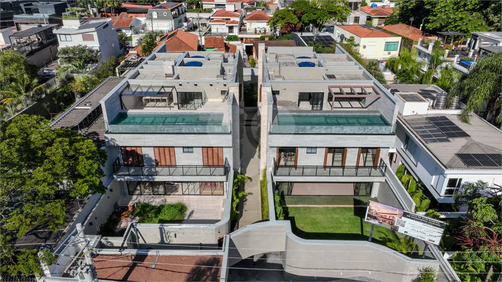 Casa à venda com 4 suítes no condomínio Teviot, São Paulo - SP