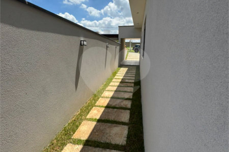 Casa à venda com 3 quartos, sendo 1 suíte, no condomínio Reserva Central Parque, Salto - SP