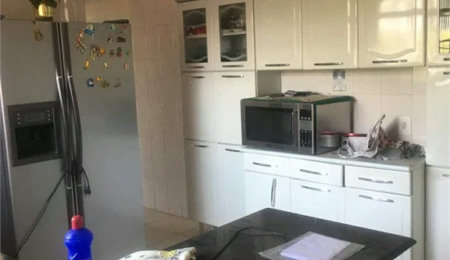 Casa à venda com 3 quartos em Vila Pirajussara, São Paulo, SP