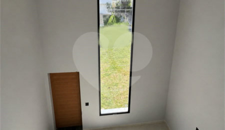 Casa à venda com 4 quartos, sendo 3 suítes,  no condomínio Recanto dos Paturis, Vinhedo - SP