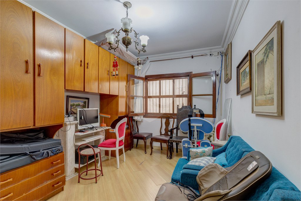 Casa Térrea à venda com 4 quartos, sendo 3 suítes, em Interlagos, São Paulo, SP