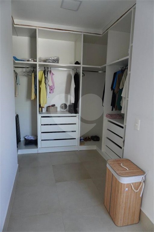 Casa à venda com 4 suítes no condomínio Fazenda Palmeiras Imperiais, Salto - SP
