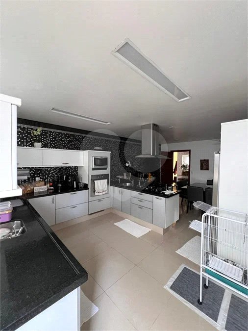 Casa à venda com 5 suítes no condomínio Residencial dos Lagos, Itupeva - SP