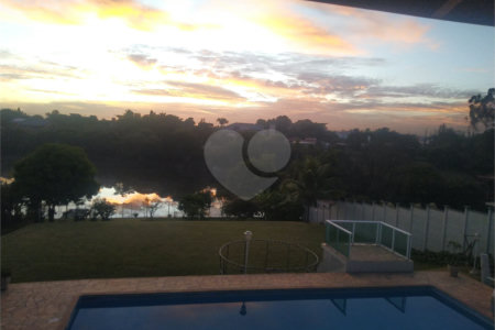Casa à venda com 4 quartos, sendo 1 suíte, no condomínio Acmti - Colinas do Mosteiro, Terras de Itaici e Recanto dos Pássaros, Indaiatuba - SP