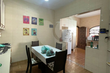 Casa Térrea à venda com 5 quartos, sendo 2 suítes, em Campo Grande, Rio de Janeiro, RJ