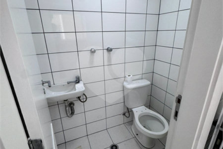 Apartamento para alugar com 3 quartos, sendo 1 suíte,  em Pinheiros, São Paulo, SP