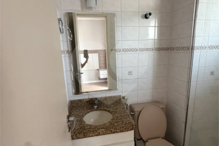 Apartamento à venda ou para alugar com 3 quartos, sendo 1 suíte,  em Santa Teresinha, São Paulo, SP