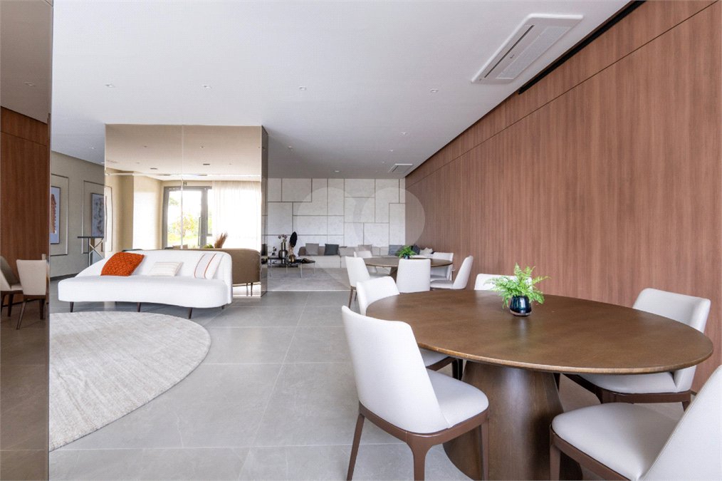 Apartamento à venda com 2 suítes em Santo Amaro, São Paulo, SP