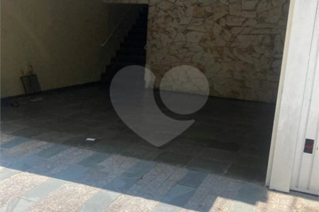 Casa à venda com 3 quartos, sendo 1 suíte, em Jardim Pinheiros, São Paulo, SP