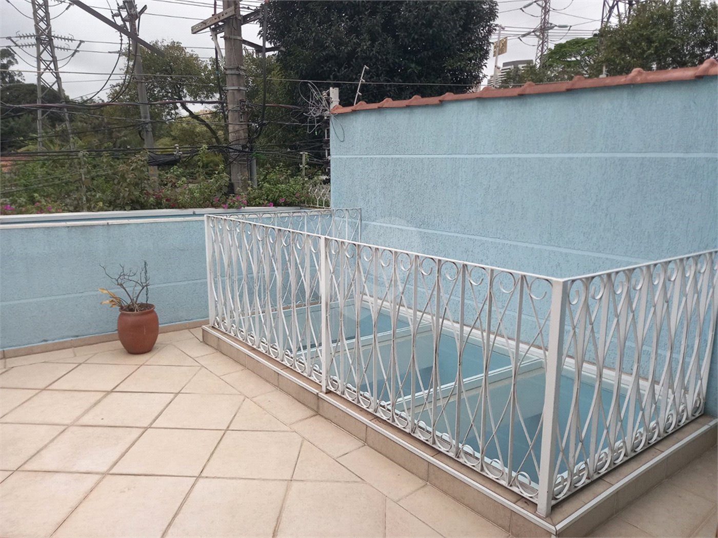 Sobrado à venda com 4 quartos, sendo 2 suítes, em Vila Hamburguesa, São Paulo, SP