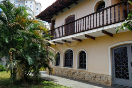 Casa à venda ou para alugar com 4 suítes em Vila Comercial, São Paulo, SP