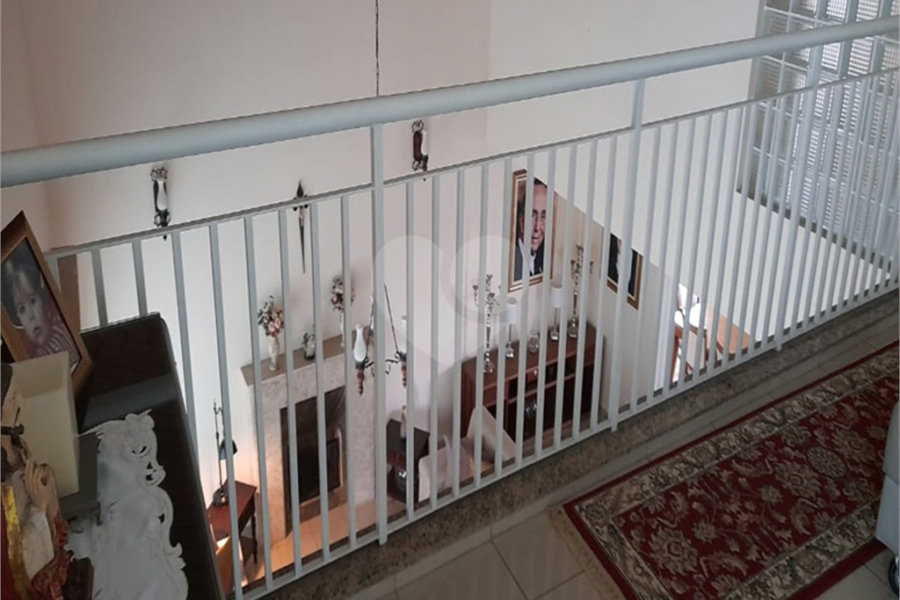 Casa à venda com 5 quartos, sendo 3 suítes,  no condomínio Alpes da Cantareira, Mairiporã - SP