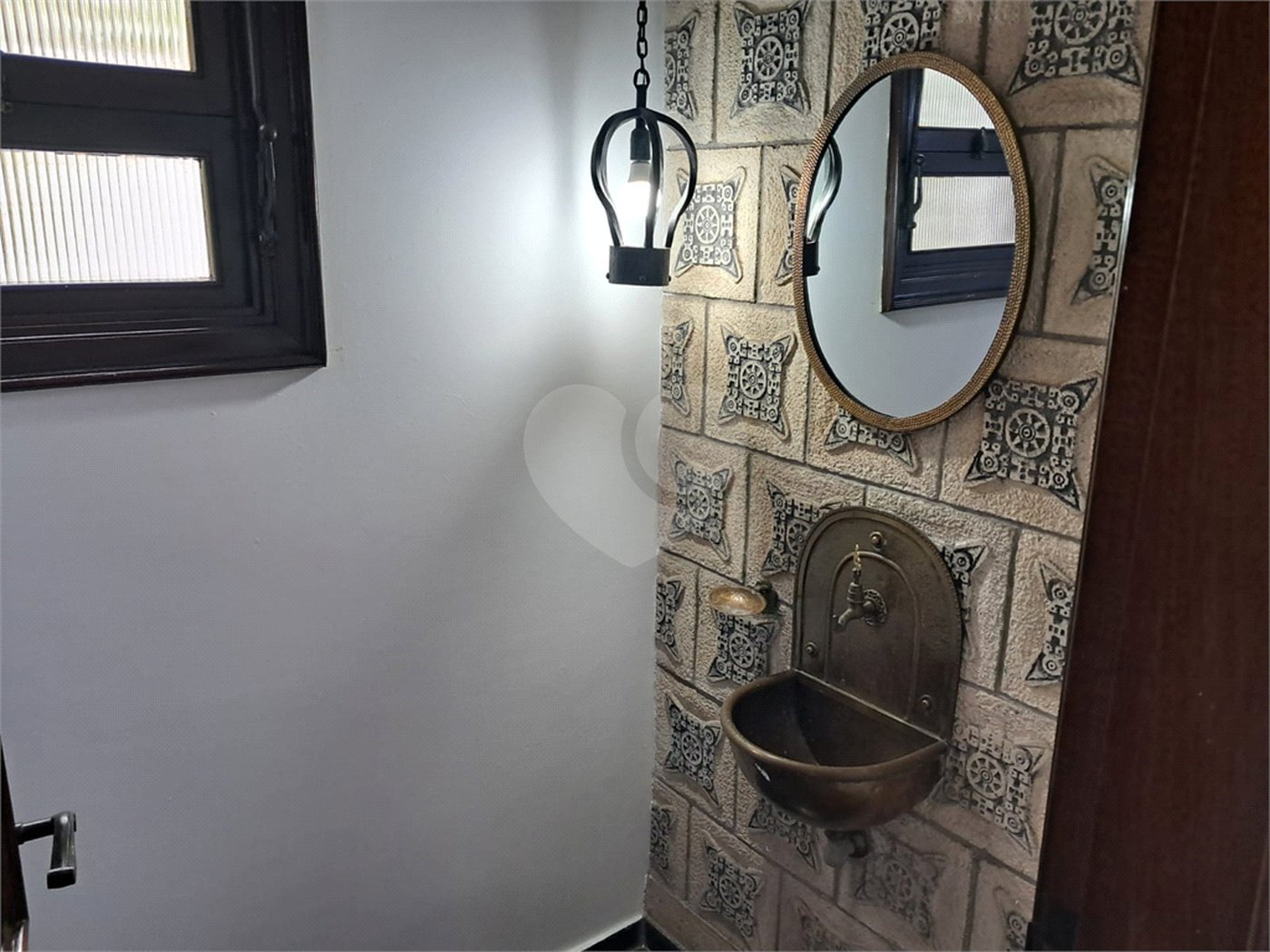Sobrado à venda com 4 quartos, sendo 2 suítes, em Granja Julieta, São Paulo, SP