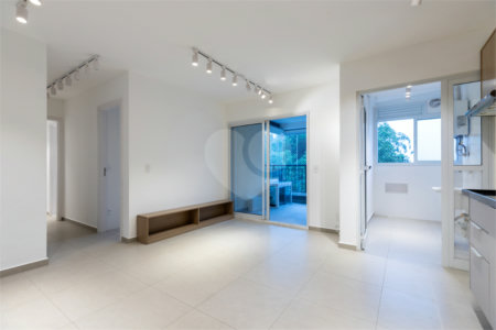 Apartamento à venda com 2 quartos, sendo 1 suíte, em Santo Amaro, São Paulo, SP