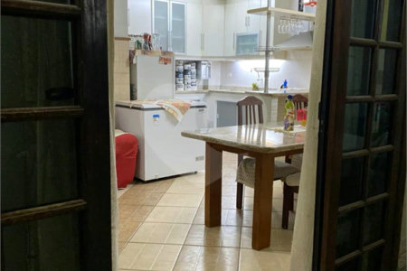 Casa à venda com 3 quartos em Santa Cruz, Rio de Janeiro, RJ