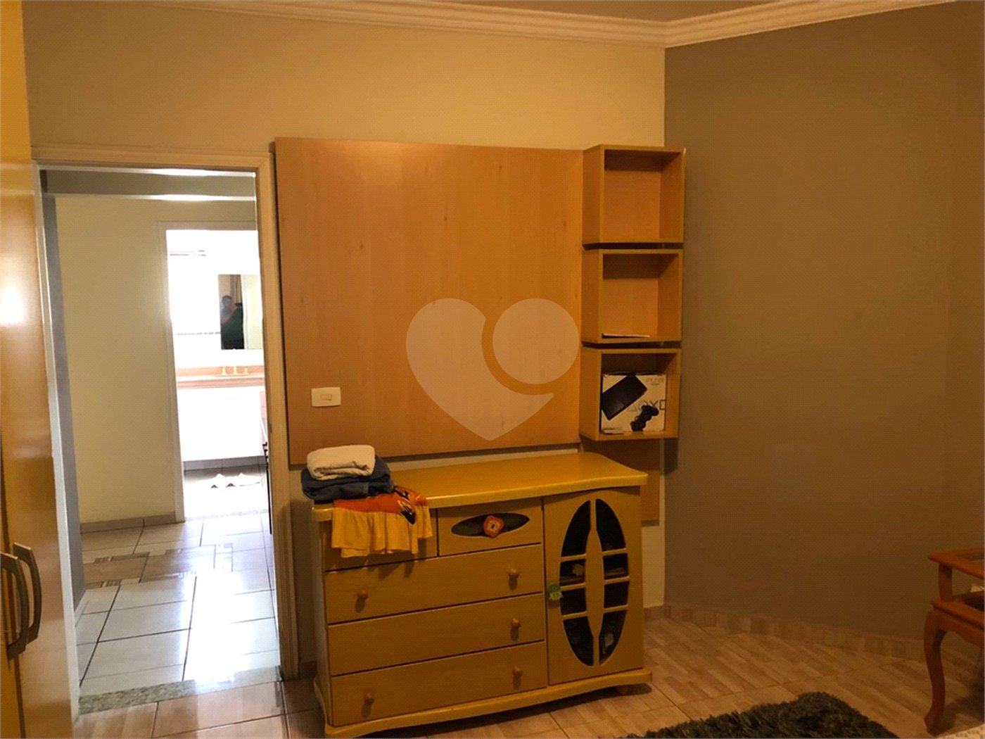 Casa à venda com 4 quartos, sendo 2 suítes, no condomínio Zuleika Jabour, Salto - SP