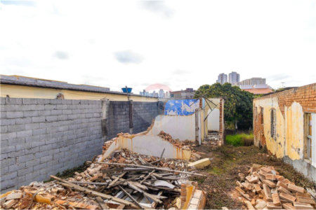 Terreno à venda com 5 suítes em Vila Marieta, São Paulo, SP