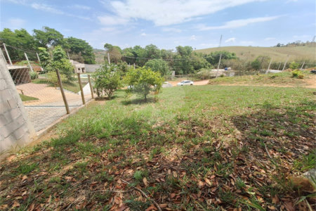 Terreno à venda com 1 suíte em Caixa D´água, Vinhedo, SP