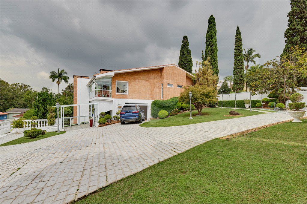 Casa Térrea à venda com 4 suítes em Chácara Flora, São Paulo, SP