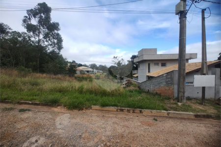 Terreno à venda no condomínio Estancia Santa Maria do Laranjal, Atibaia - SP