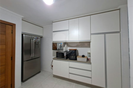 Sobrado à venda com 3 quartos, sendo 1 suíte, em Jardim Bonfiglioli, São Paulo, SP