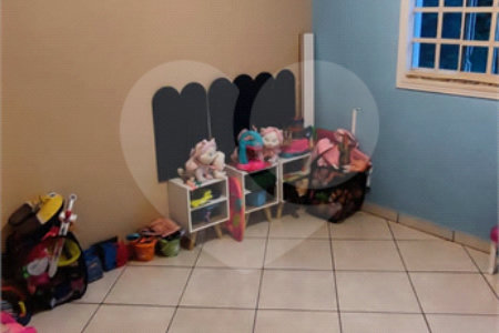 Casa à venda com 3 quartos, sendo 1 suíte, em Campo Grande, Rio de Janeiro, RJ