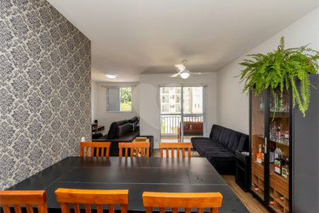 Apartamento à venda com 2 quartos, sendo 1 suíte,  em Jardim Caboré, São Paulo, SP
