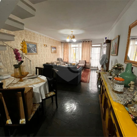 Sobrado à venda com 3 quartos, sendo 1 suíte, em Vila Paulicéia, São Paulo, SP