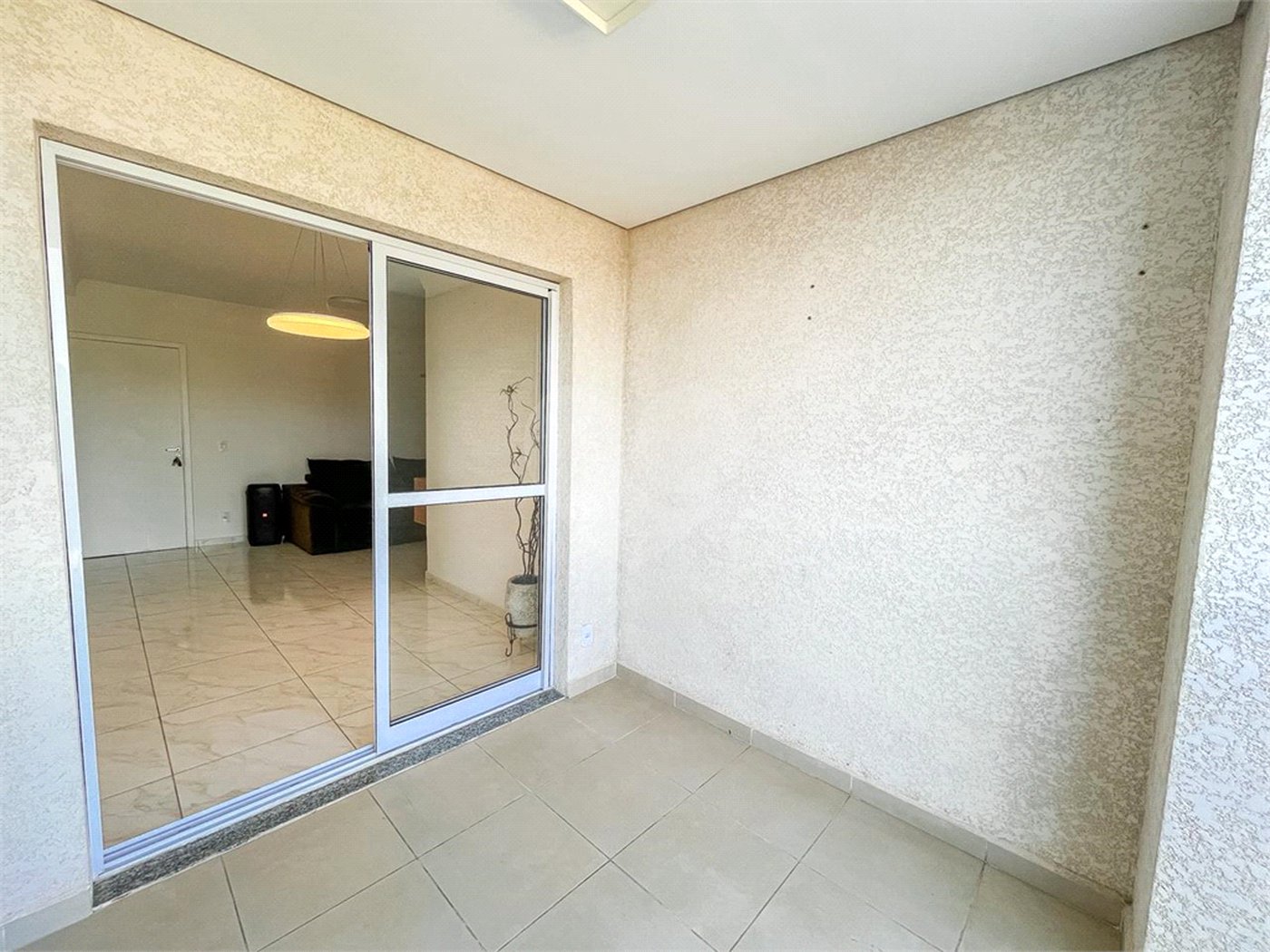 Apartamento à venda com 2 quartos, sendo 1 suíte, em Jardim Tereza Cristina, Jundiaí, SP
