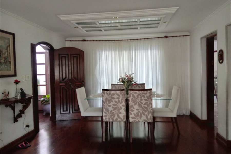 Sobrado à venda com 4 quartos, sendo 1 suíte, em Santana, São Paulo, SP
