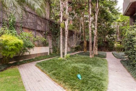 Apartamento à venda com 4 suítes em Real Parque, São Paulo, SP