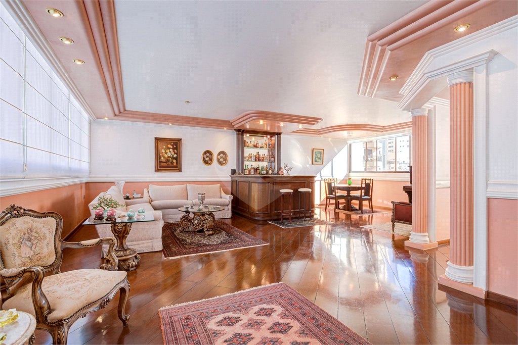 Apartamento à venda com 4 suítes em Moema, São Paulo, SP