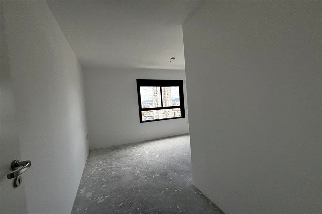 Apartamento à venda com 3 suítes em Vila Romana, São Paulo, SP