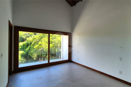 Casa à venda com 8 quartos, sendo 7 suítes, em Ferradura, Armação dos Búzios, RJ