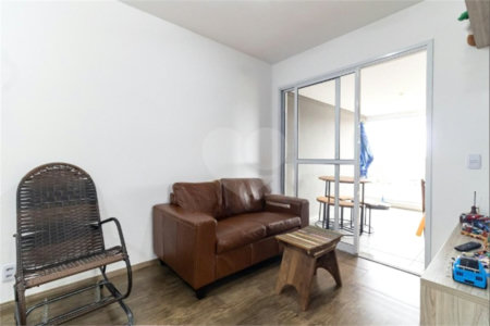 Apartamento de 02 dormitórios sendo 1 suíte