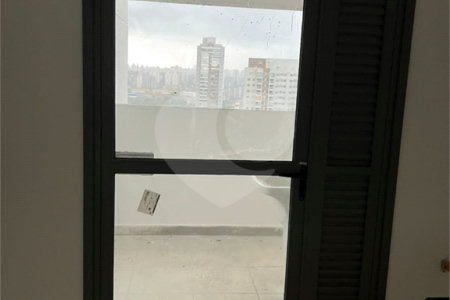 Apartamento com 95m² , 3 dormitórios , 2 vagas , à venda na Vila Prudente.