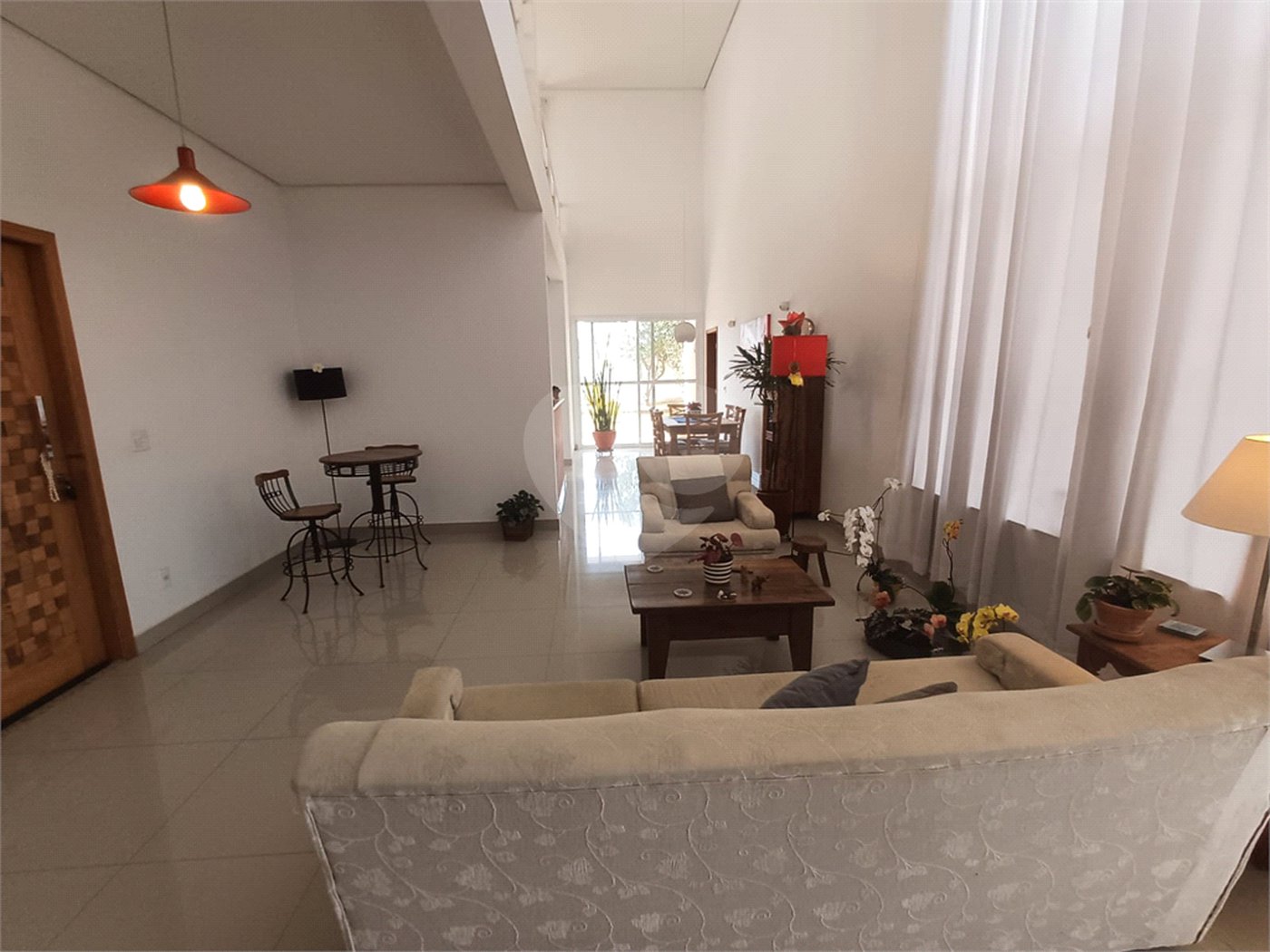 Sobrado à venda com 3 quartos, sendo 1 suíte, em Jardim Solar do Bosque, Sorocaba, SP