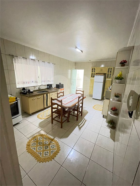 Casa à venda com 3 quartos em Cidade Boa Vista, Suzano, SP