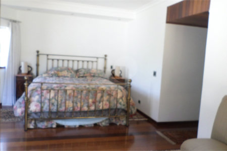 Sobrado à venda com 4 suítes em Recanto Impla, Carapicuíba, SP