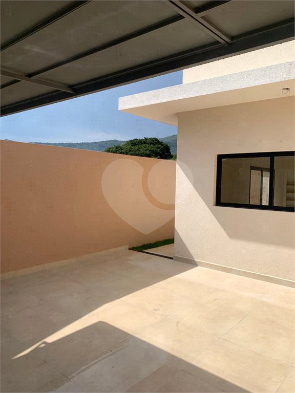 Casa à venda com 3 suítes em Vila Petrópolis, Atibaia, SP
