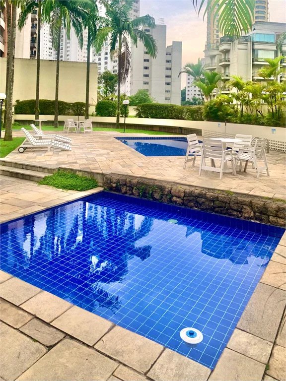 Apartamento à venda com 2 quartos, sendo 1 suíte, em Real Parque, São Paulo, SP