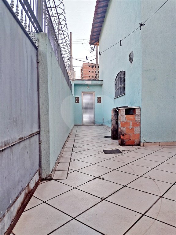Casa à venda com 4 quartos, sendo 1 suíte, em Vila Germinal, São Paulo, SP